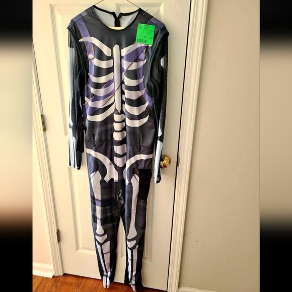 Spirit Halloween Fortnite Skull Trooper Skeleton Adult Large Costume - Picture 13 of 15